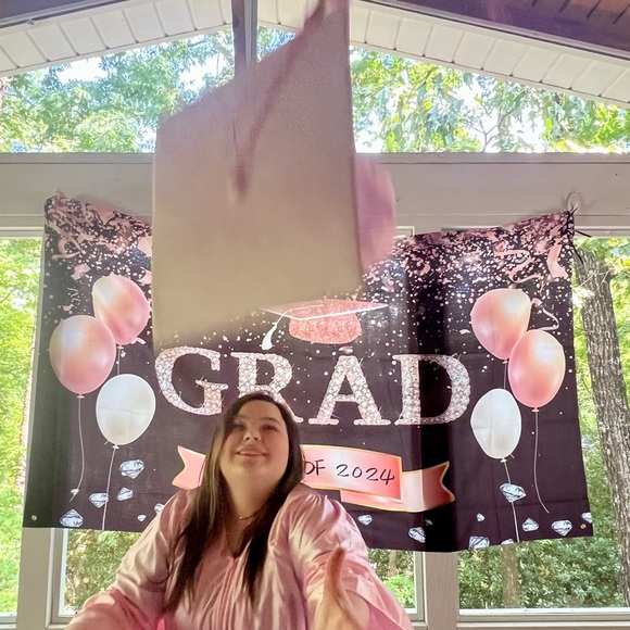 Meet your Posher, Rebecca - Picture 4 of 14